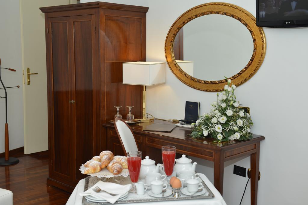 Hotel Palma Pompeya Habitación foto